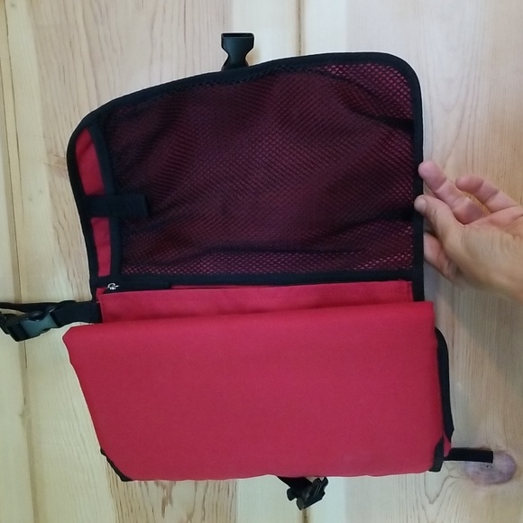 Skip * Hop Pronto Baby Changing Station & Diaper Clutch, Red w/Striped Interior - Picture 3 of 15